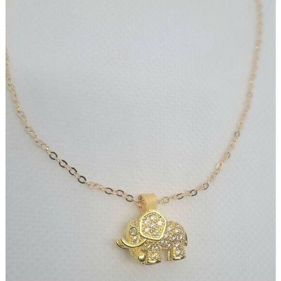 no brand Jewelry - Cute elephant necklace